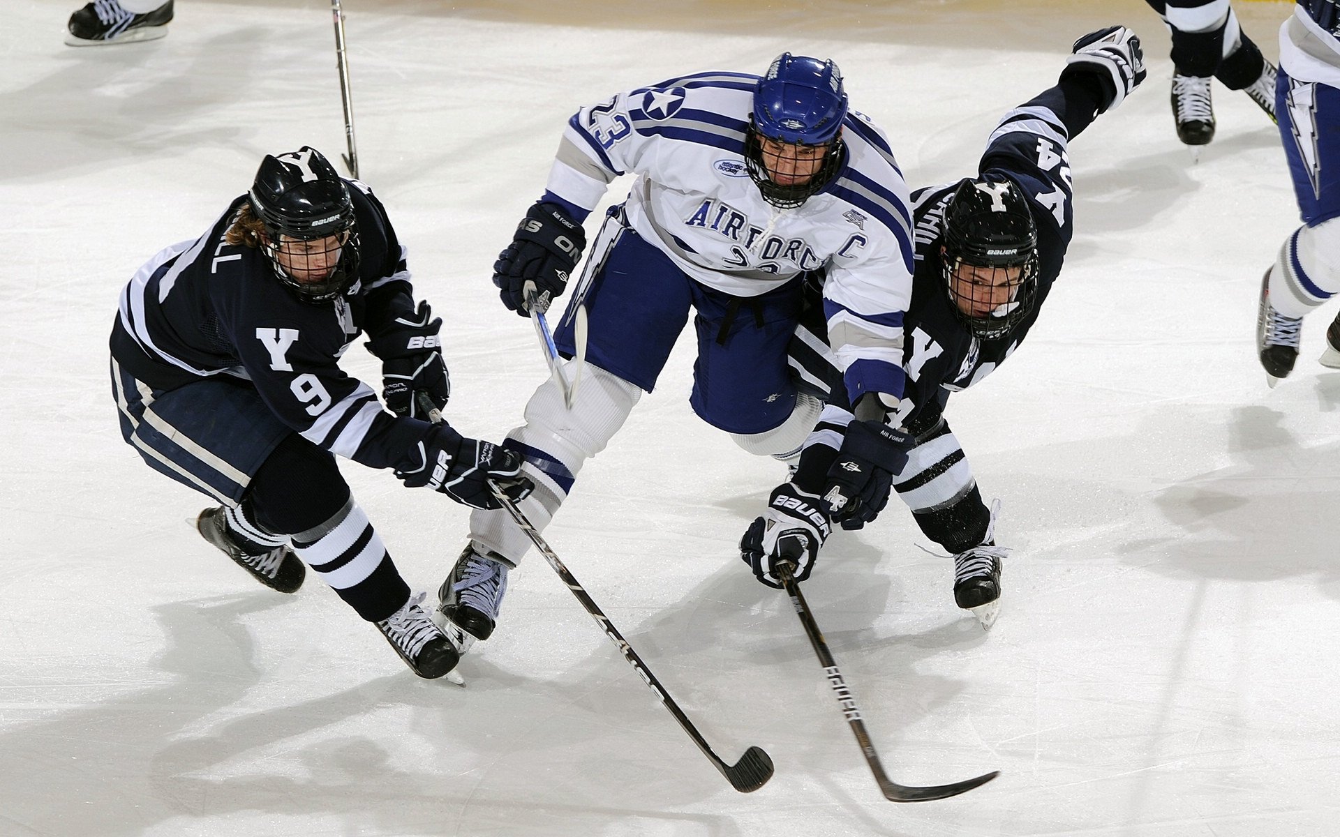 中国篮球从不向困难低头，中国篮球实力为什么不升反降
